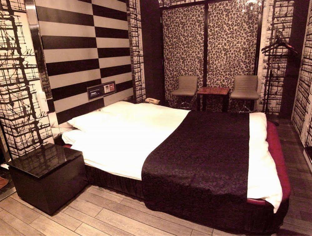 ホテル暴れ狸の鬼袋姫路駅前店 男塾ホテルグループ (Adults Only) Химедзи Экстерьер фото
